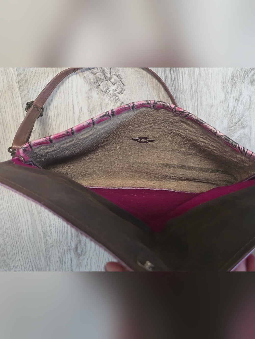 Designer Upcycled Fushia Pink Crossbody Shourlder Bag & Wallet - Picture 4 of 9